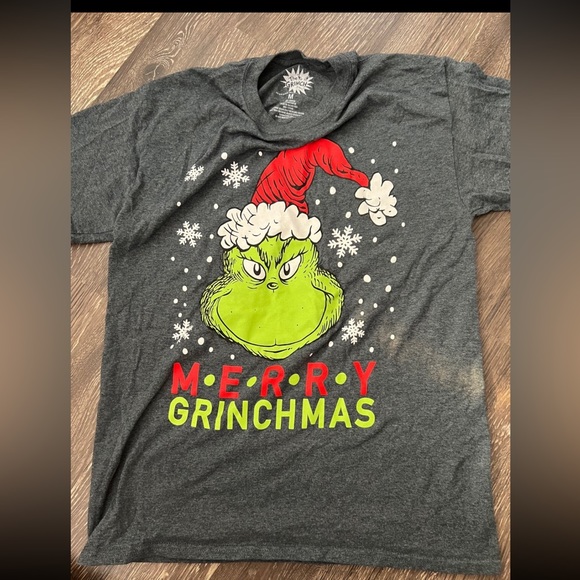 christmas tee - Picture 1 of 1